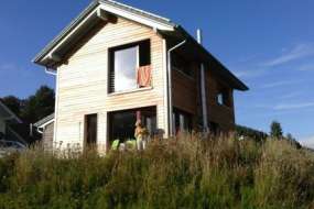 Komfort-Ferienhaus mit Bach und Garten im Naturschutzgebiet zwischen dem Schluch- und Titisee für 1 - 4 Personen (Nr. 405-Südschwarzwald) Komfort-Ferienhaus mit Bach und Garten im Naturschutzgebiet zwischen dem Schluch- und Titisee für 1 - 4 Personen (Nr. 405-Südschwarzwald)