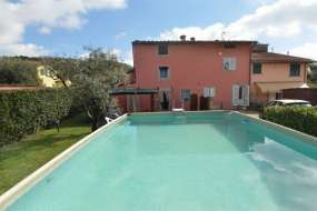 Toskana - Ferienhaus Nr. 1128 mit Pool und Garten zwischen Lucca und dem Meer für 1 - 6 Personen