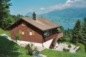 Ferienhaus mit Cheminee und tollem Seeblick auf den Sarnersee in idyllischer Lage für 1 - 4 Personen (Nr. 280 - Ferienhaus Sarnerasee)