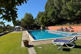 Toskana - Ferienhaus Nr. 1029 mit grossem Pool und Pooltreppe in idyllischer Lage zwischen Lucca und Florenz mit See in Hausnähe für 1 - 8 Personen Toskana - Ferienhaus Nr. 1029 mit grossem Pool und Pooltreppe in idyllischer Lage zwischen Lucca und Florenz mit See in Hausnähe für 1 - 8 Personen