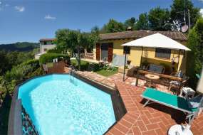 Toscana - Ferienhaus Nr. 1147 nähe Meer mit Pool in sehr schöner Lage und der Garten ist eingezäunt für 1 - 4 Personen