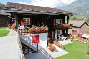 Ferienhaus mit Sauna in idyllischer Lage in der Natur beim Wandergebiet und nähe Skigebiet Bettmeralp 1000 m ü. M. für 1 - 15 Personen (Nr. 146A,B,C - Ferienhaus Wallis)