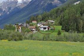 Engadinerhaus mit Spielzimmer im Stall in herrlicher Lage im Grünen 1300m. ü. M. für 1 - 6 Personen (Nr. 029 - Ferienhaus Graubünden)